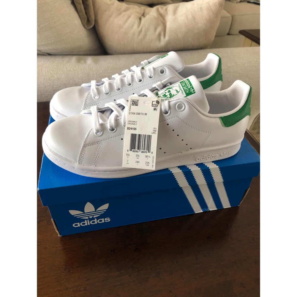 Brand New Stan Smiths Size 7
